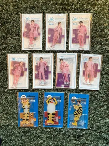 Travis Japan 아크릴 스탠드 & 사진 세트 판매