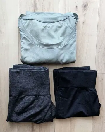 GU Active 티셔츠와 레깅스, UNIQLO 히트텍 레깅스 팬츠 3점