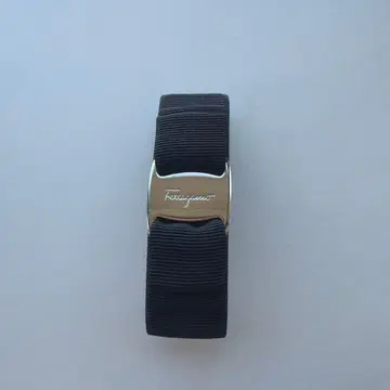 페라가모 블랙 헤어 액세서리