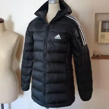 adidas 블랙 다운 자켓 M