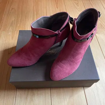 새상품 오데뜨 앤 오딜 부티 24.5cm 애로우즈