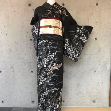 호몬기 꽃무늬 자수 블랙