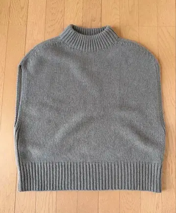 새상품급 갤러리 바이 파인 울 빌드넥 베스트