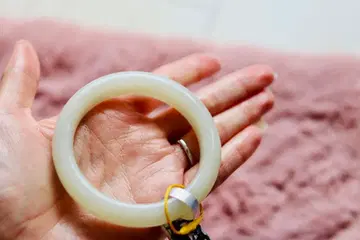 화전옥 연근 핑크색 뱅글 (우분) 천연미옥 57mm