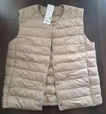 [택 포함 새상품] 유니클로 퍼프 테크 컴팩트 베스트