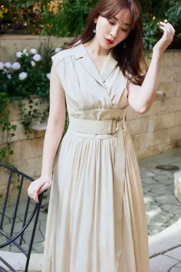 Herlipto 클래식 옥스포드 벨티드 드레스/M