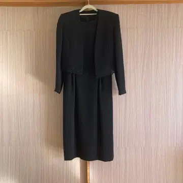 블랙 슈트 세트 레이스 트리밍