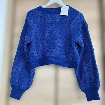 Dou Dou 변형 케이블 짜임 숏 기장 니트 블루