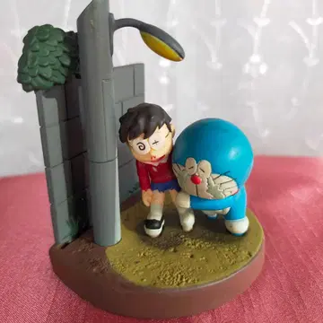 도라에몽 진구(노비타) 피규어