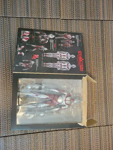 신 울트라맨 DYNACTION 피규어