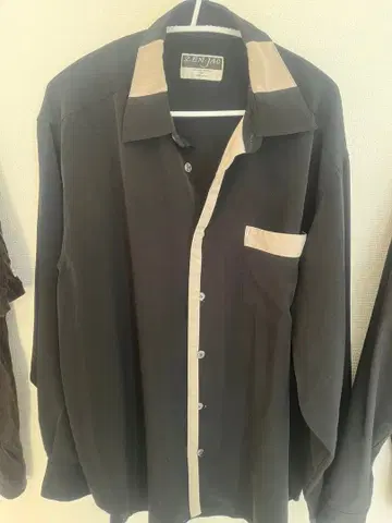 ZEN-JAC 긴팔 셔츠 블랙/베이지