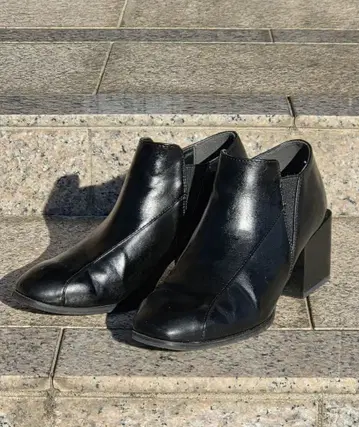 HAWKINS 호킨스 HW20187 인힐 스니커즈 블랙 38