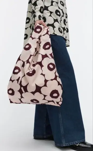 미개봉 새상품 마리메꼬 우니코 에코백 아시아 한정판