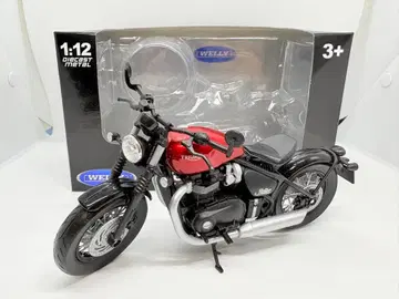 트라이엄프 본네빌 보버 1:12 피규어 레드 (박스 포함)