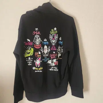 새상품 택 포함 도쿄 디즈니 리조트 빌런즈 긴팔 후드티 트레이닝복