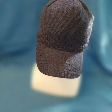 네이비, 짙은 네이비 니트 캡