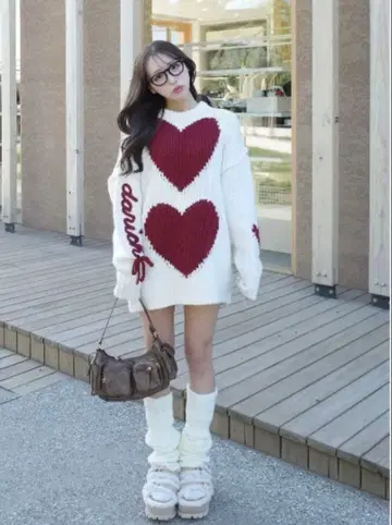 하트 로고 로우게이지 니트 튜닉