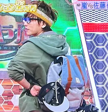 사토 타케루 착용 WEGO 맨투맨 벨트 백팩