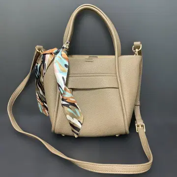 새상품급 오리엔탈 트래픽 베이지 스카프 포함 토트백