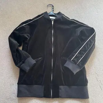 EDITION 블랙 점퍼