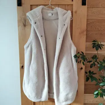 soeur 7 플리스 후드 부착 베스트 크림