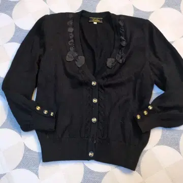 레리안, 리본 장식의 블랙 가디건 7호