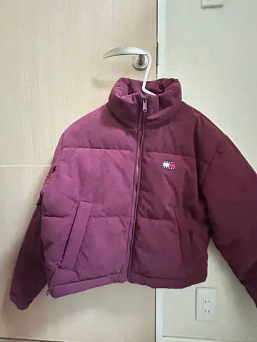 타미힐피거 다운 자켓 M 사이즈 버건디