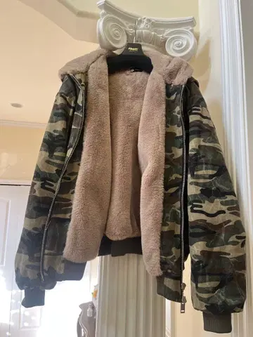 따뜻한 밀리터리 재킷