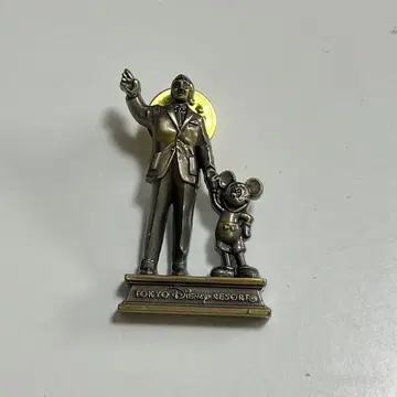 디즈니 파트너스상 핀 배지