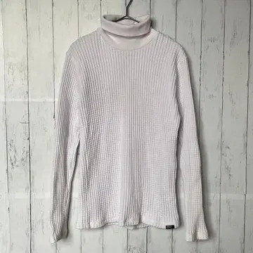 아줄바이마우지 와플 터틀넥 니트 화이트 M 사이즈