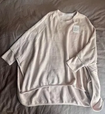 COGTHEBIGSMOKE 케이프 맨투맨