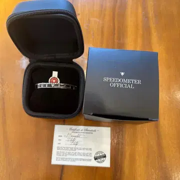 Speedometer Official 팔찌