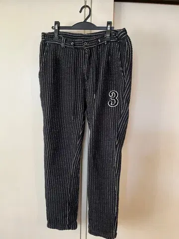 우노피우노우과레토레 릴랙스 3 로고 빅 와플 팬츠