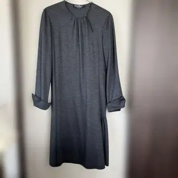 Salvatore Ferragamo 그레이 원피스 40