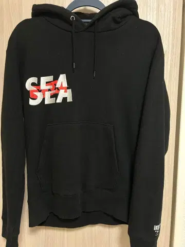 WIND AND SEA GOD SELECTION XXX 콜라보 후드티