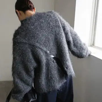 2way 버튼 슬릿 모헤어 라이크 니트 selectmoca