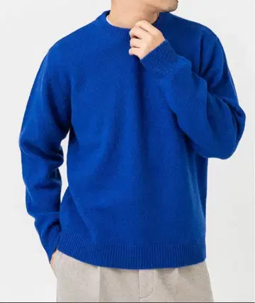 셰틀랜드 울 크루넥 니트 어반 리서치 니트