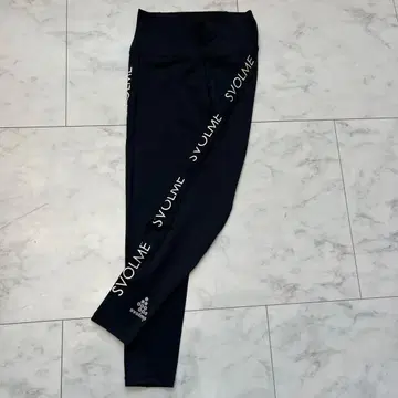 SVOLME 블랙 레깅스 로고