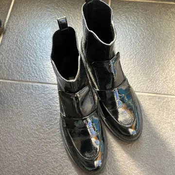 사이드 고어 부츠 블랙 광택