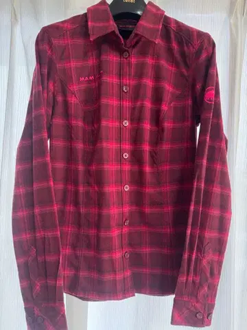 24시간 이내 메루카리 발송 MAMMUT 긴팔 셔츠 빨간색 체크