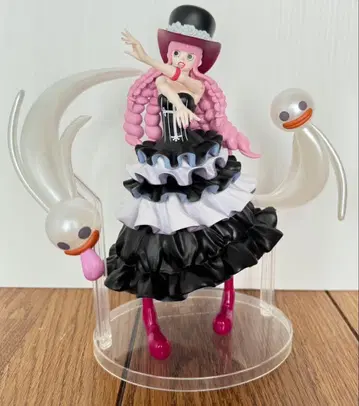 원피스 제일복권 메모리 오브 히로인즈 C상 페로나 피규어