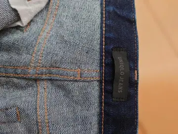 UNIQLO JEANS 다크 블루 32/82 cm