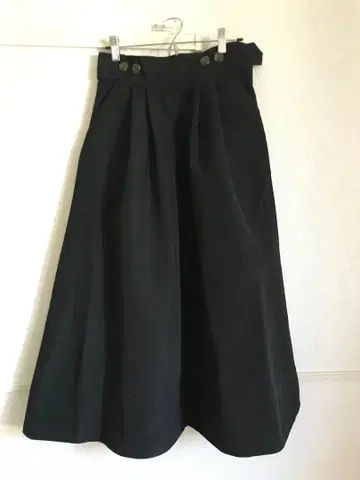 완판템 Kobe Lettuce 다나카 아키코 블랙 플레어 스커트 PM