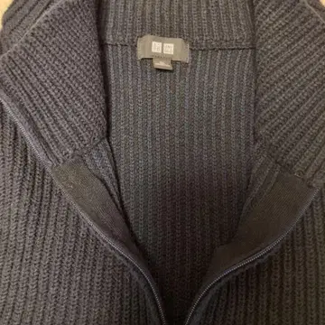 다크 그레이 집업 니트 스웨터