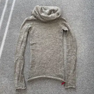 르그랑블루 LGB 모헤어 혼방 터틀넥 스웨터