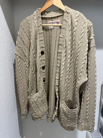 본즈앤피스 니트 가디건 사이즈 3