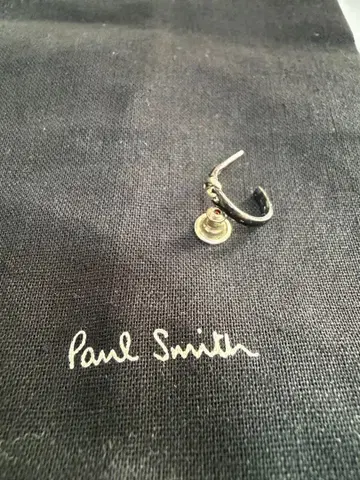 Paul Smith 실버 후프 귀걸이 (한쪽용)