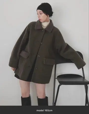 LIAN 보아 무스탕 스텐카라 코트 차콜 그레이