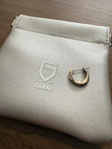 GARNI Crockery Pierce 파우치 포함 왼쪽 귀용