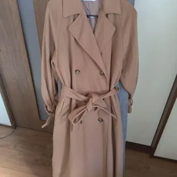 BLATE 카멜색 롱 코트 M 사이즈